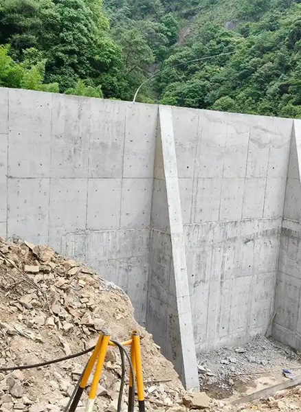 蚌埠怀远县重力式挡土墙